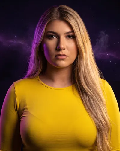 Retrato de Thanya Palencia, Mujer 1 en SI SOY